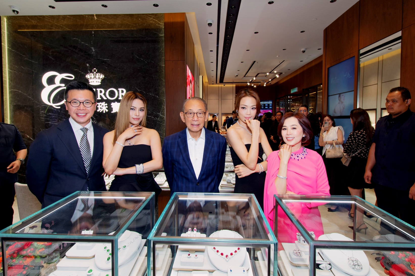 Emperor Jewelry Starhill 01 00370 Photo By All Is Amazing Copy RE (1)