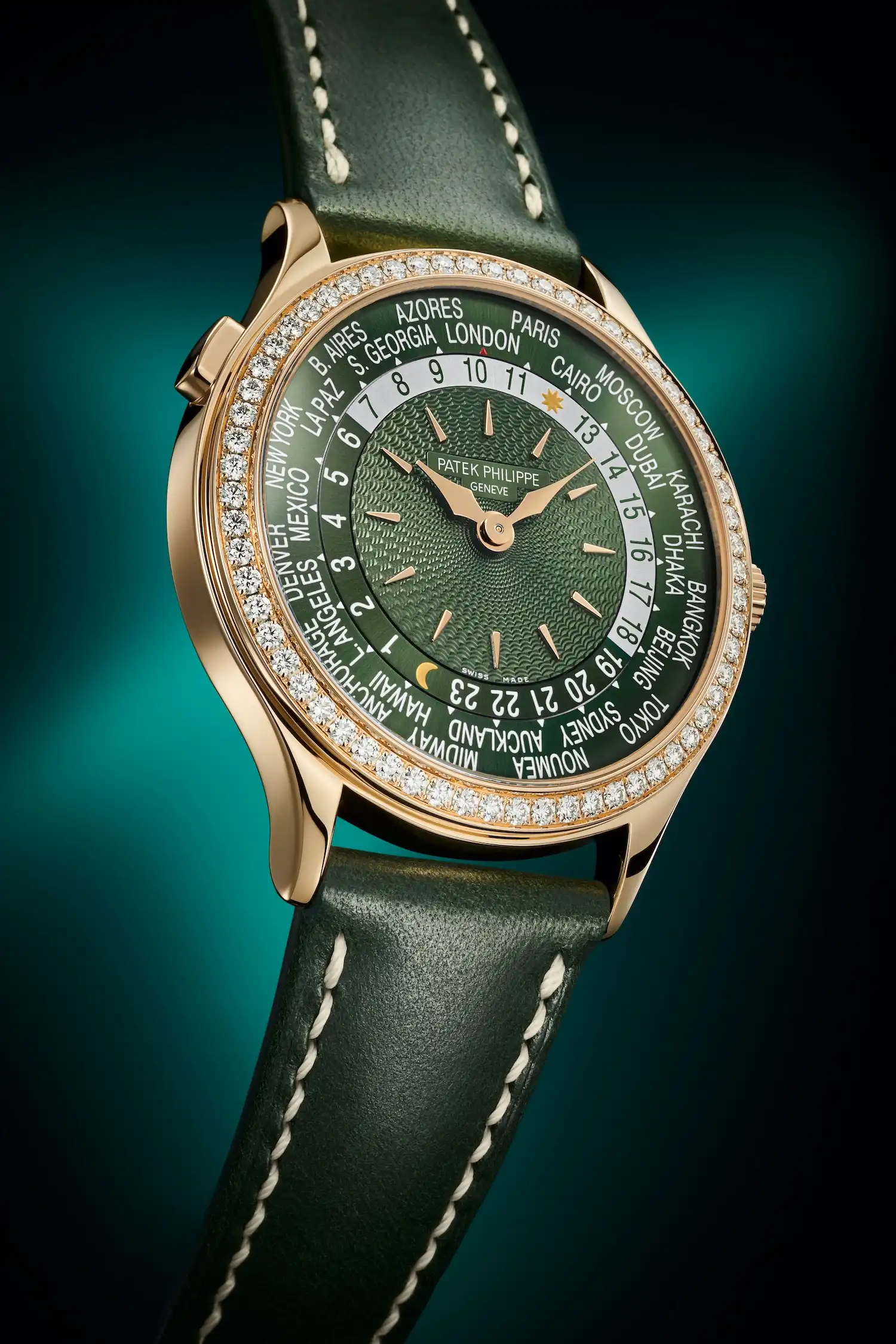 Patek Philippe Ref. 5320 World Time in 18K rose gold