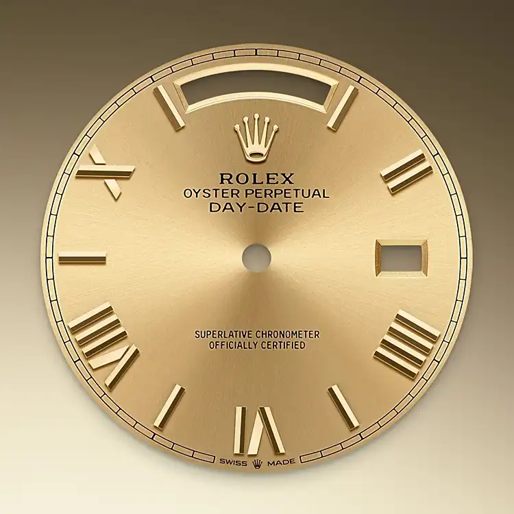 CHAMPAGNE-COLOUR DIAL