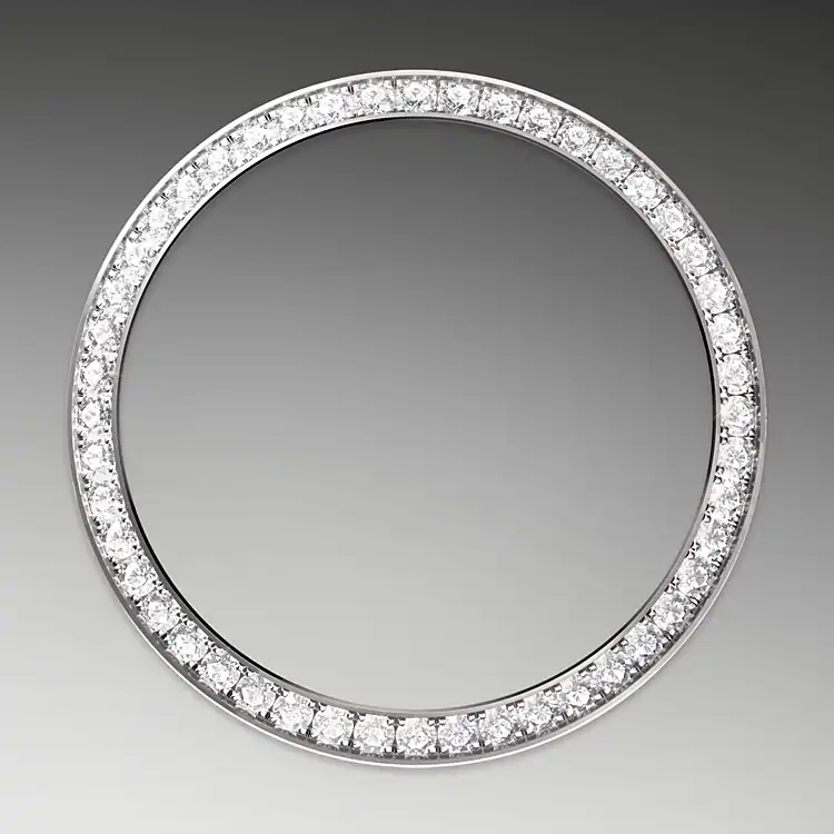 DIAMOND-SET BEZEL