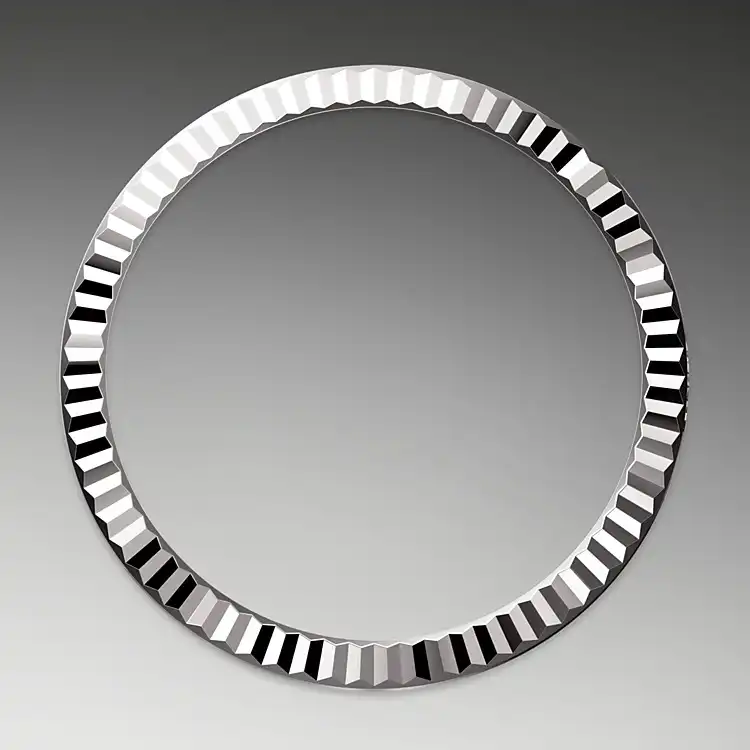 The Fluted Bezel