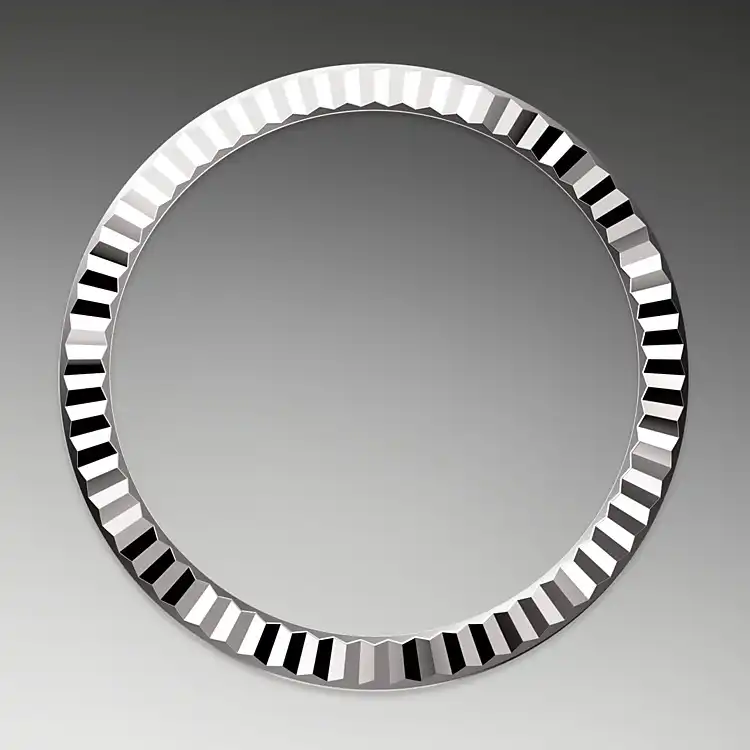 THE FLUTED BEZEL