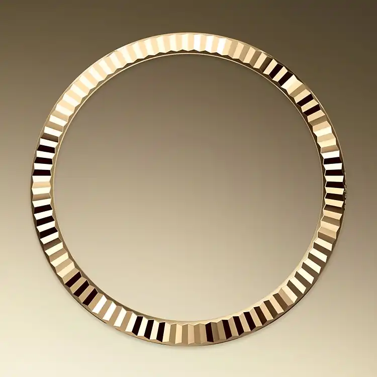 THE FLUTED BEZEL
