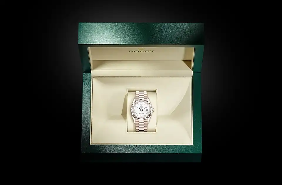 DAY-DATE M128235-0052