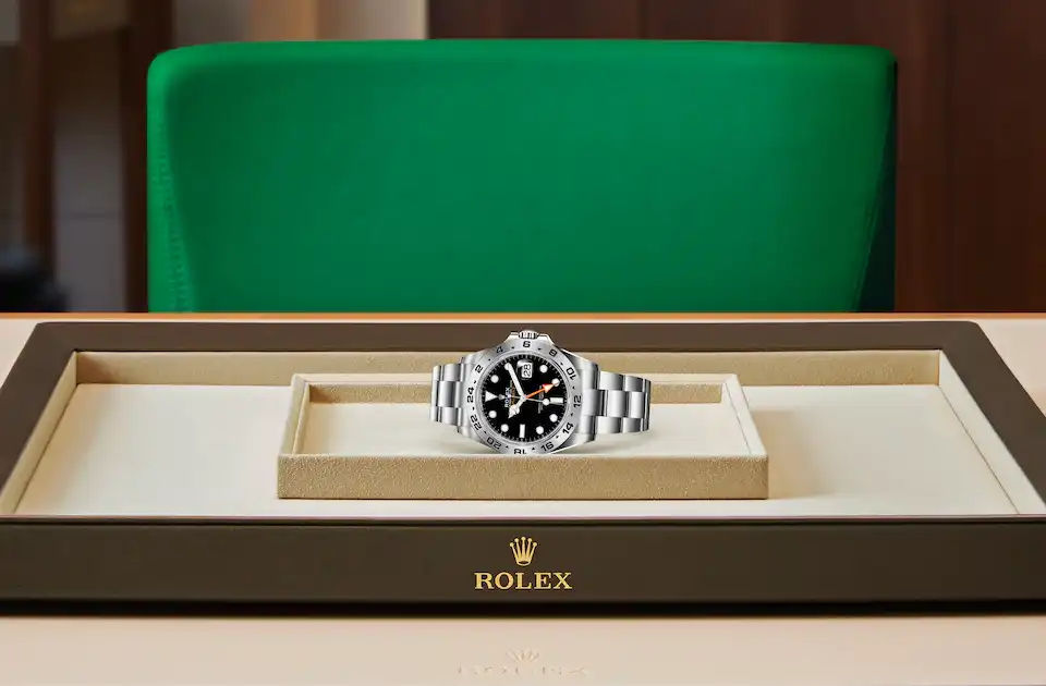 Explorer m226570-0002